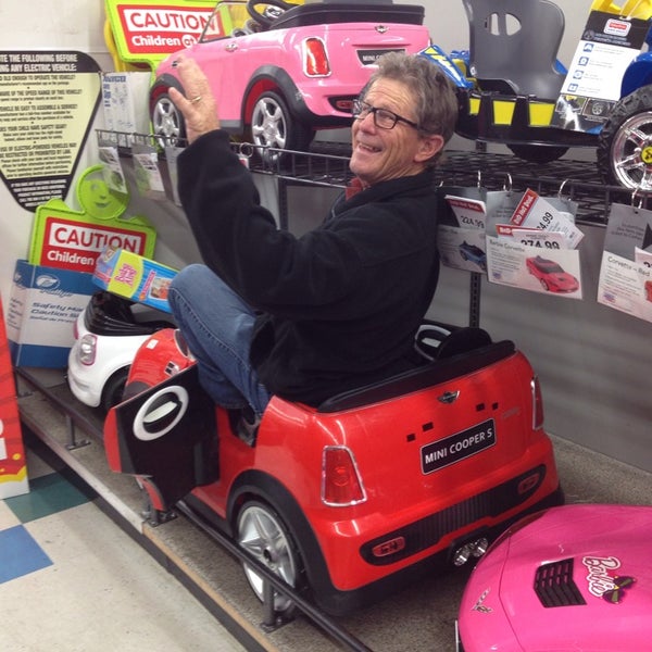 Photos at Toys"R"Us (Now Closed) Toy Store in Modesto