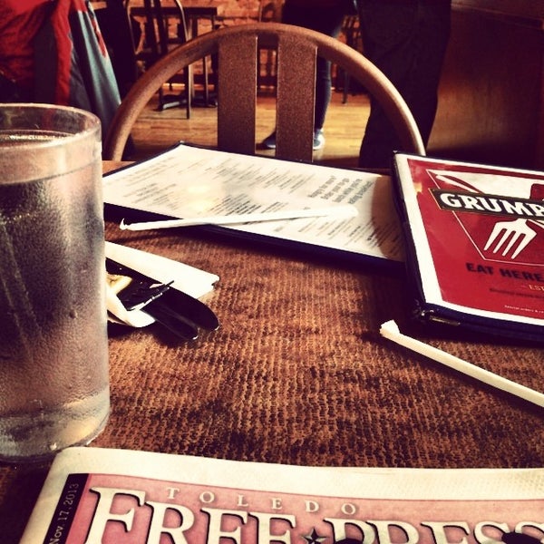 Foto tomada en Grumpy&#39;s Restaurant  por Will L. el 11/15/2013