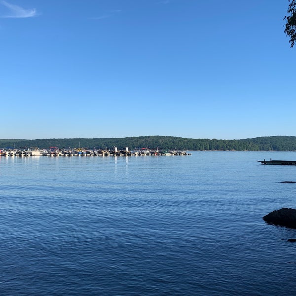 Foto diambil di Lake Wallenpaupack oleh Matt H. pada 7/23/2022.