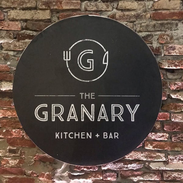 Снимок сделан в The Granary Kitchen + Bar пользователем Alexis v. 5/18/2019