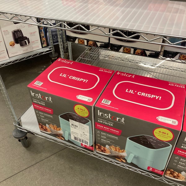 Macy's Outlet Store in Manhattan Beach