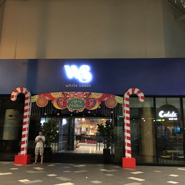 Foto tirada no(a) White Sands Shopping Centre por Hana em 11/14/2016