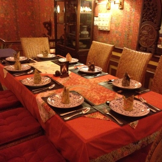 Foto tirada no(a) Amok Restaurant por Anastasiya em 12/31/2012