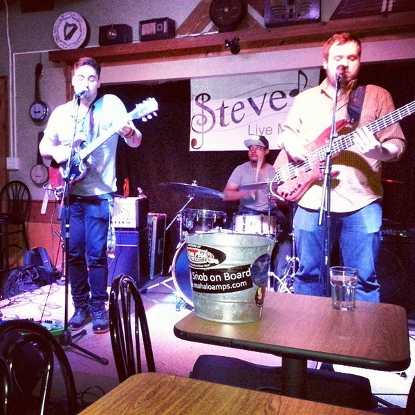 Photo taken at Steve&#39;s Live Music by Gigfind on 9/21/2014