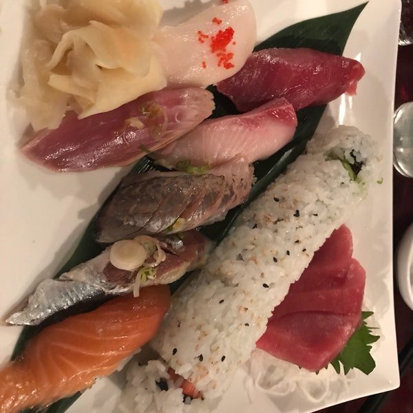12/9/2017 tarihinde Stéphane N.ziyaretçi tarafından Mikaku Restaurant'de çekilen fotoğraf