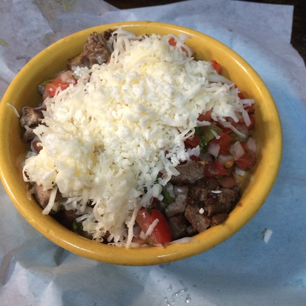 8/18/2014 tarihinde So F.ziyaretçi tarafından Pepino&#39;s Mexican Grill'de çekilen fotoğraf