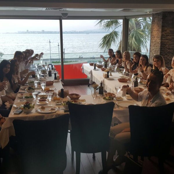 Photo taken at Birinci Kordon Balık Restaurant by Ece T. on 9/9/2016