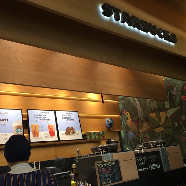 Foto scattata a Starbucks da Donghoon K. il 7/4/2019