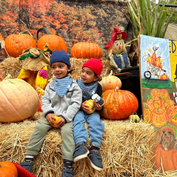 Photo taken at Piedmont Avenue Pumpkin Patch &amp; Haunted House by Shilpi V. on 10/16/2022