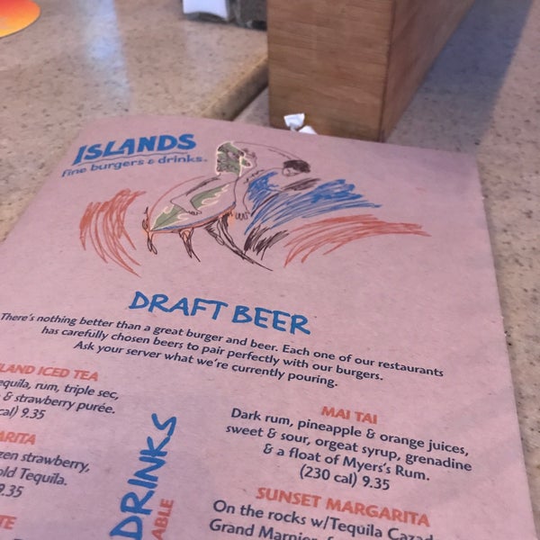 Foto tomada en Islands Restaurant  por James el 7/30/2018
