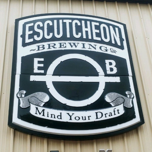 Photo taken at Escutcheon Brewing Co. by Matthew T. on 9/14/2020