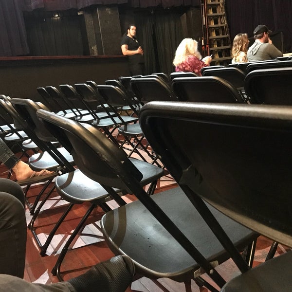 Das Foto wurde bei Theatre of the Living Arts von maurice g. am 6/2/2018 aufgenommen