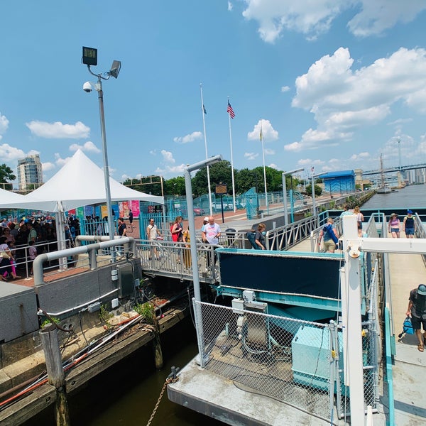 Riverlink Ferry PA Side - Penn's Landing - 6 tips
