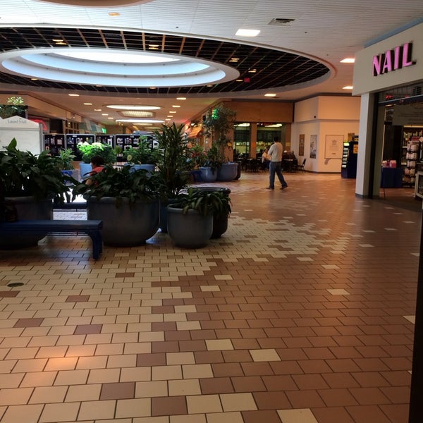Laurel Mall Shopping Mall