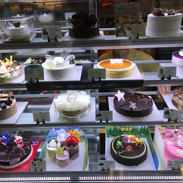PARIS BAGUETTE - 수지구 성복2로 230 파리바게뜨