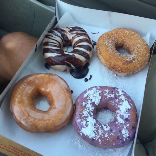 Photo taken at Duck Donuts by JulieRose on 8/30/2018