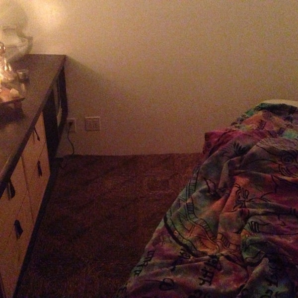 East Meets West Acupuncture Acupuncture Clinic in Los Angeles