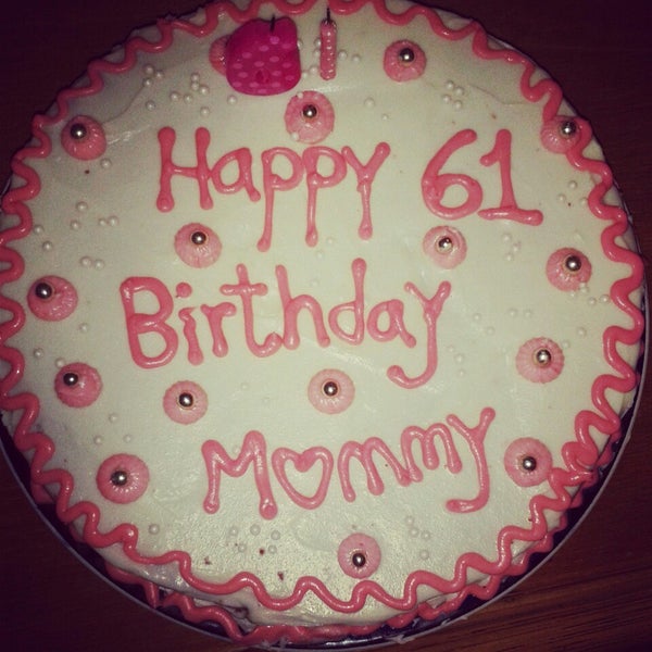 Королева лаб. Пожилые женщины в костюмах из кашемира. Королева лаб. Инна королёва дизайнер одежды. Костюмы c пиджаком из кашемира женские.