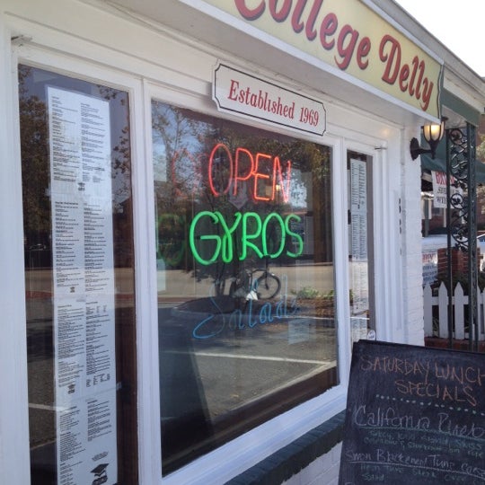 College Delly American Restaurant