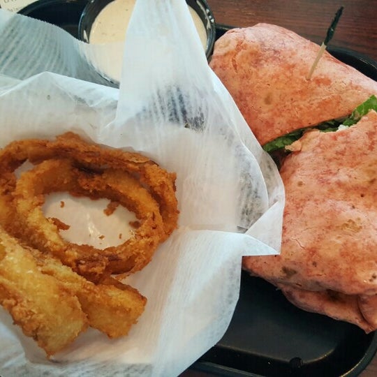 Everything is delicious here. I love the chicken wrap and onion rings