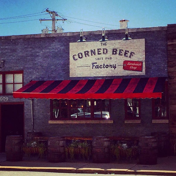 Снимок сделан в The Corned Beef Factory пользователем Matt L. 9/21/2015
