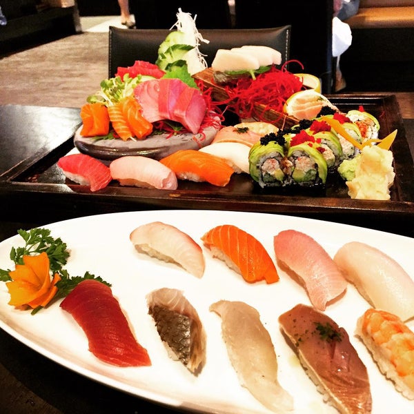 8/18/2015 tarihinde Matt L.ziyaretçi tarafından Starfish Sushi'de çekilen fotoğraf