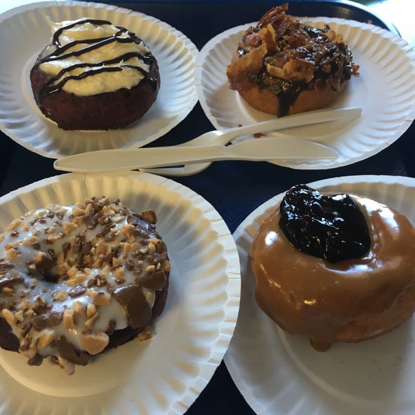 Amazing Glazed Donut Shop in Chesapeake