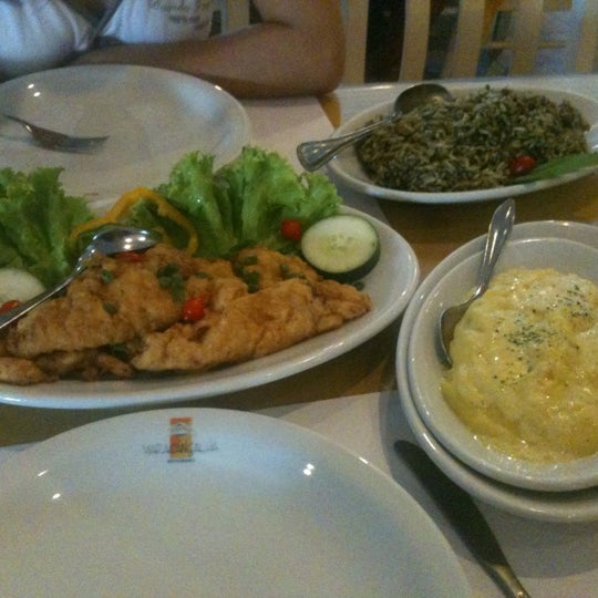 11/4/2012 tarihinde Rudolfo S.ziyaretçi tarafından Restaurante Maracangalha'de çekilen fotoğraf