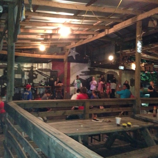 Photo taken at Tin Roof BBQ by Texas T. on 11/9/2012