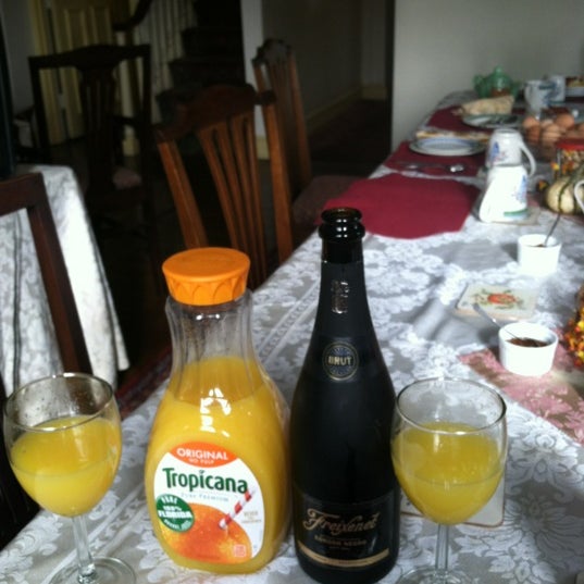 Aaron Burr House Bed & Breakfast Hotel Bar