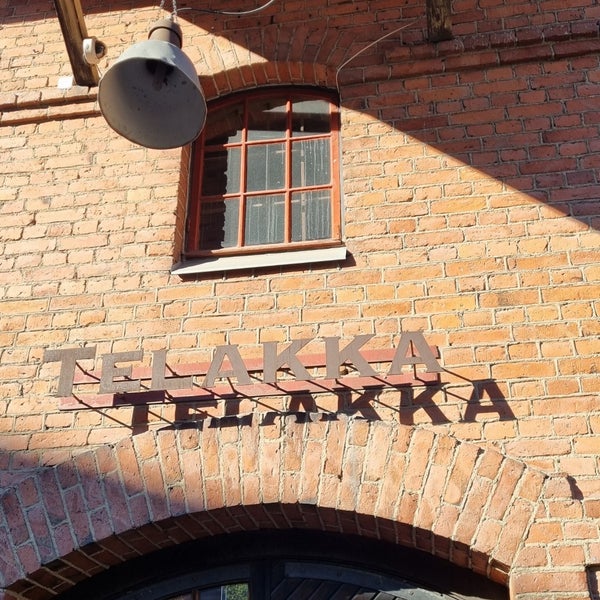 รูปภาพถ่ายที่ Telakka โดย Virve P. เมื่อ 9/22/2022