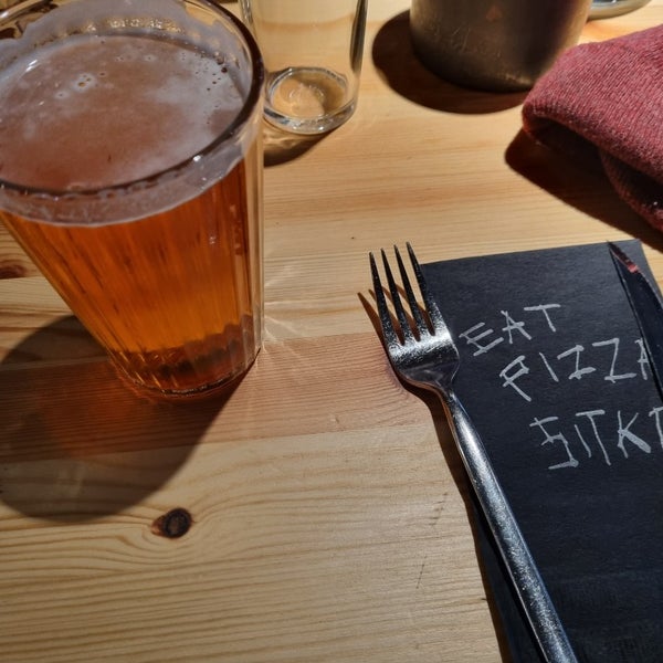 Foto scattata a Sitko Pizza &amp; Bar da Virve P. il 10/29/2022