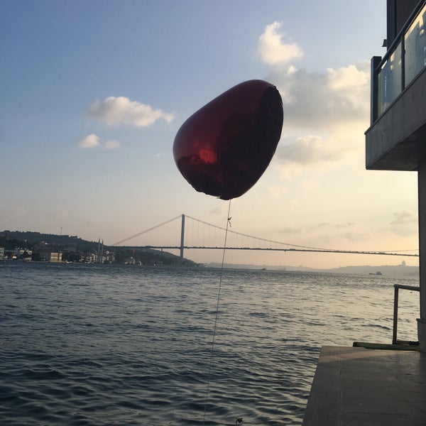 7/28/2016 tarihinde Oyku T.ziyaretçi tarafından Çengelköy İskele Restaurant'de çekilen fotoğraf