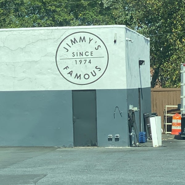 Photo taken at Jimmy&#39;s Famous Seafood by Tré D. on 10/2/2019