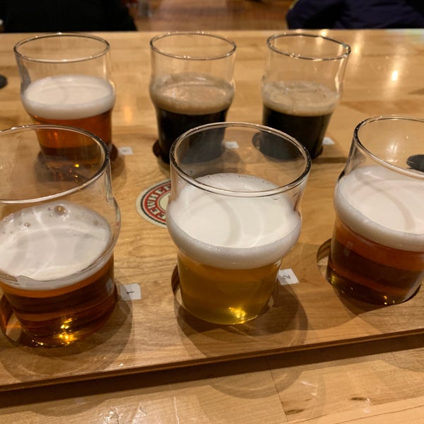3/4/2019 tarihinde Nikita Z.ziyaretçi tarafından Freewheel Brewing Co.'de çekilen fotoğraf