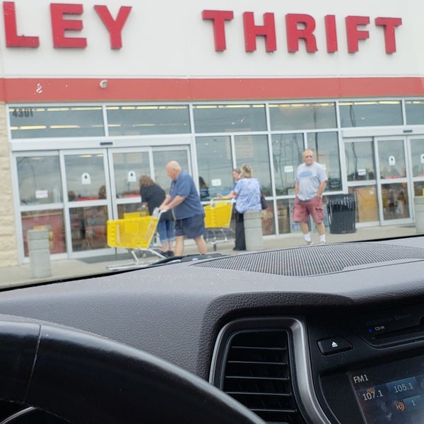 Valley Thrift Clothing Store in Fairfield