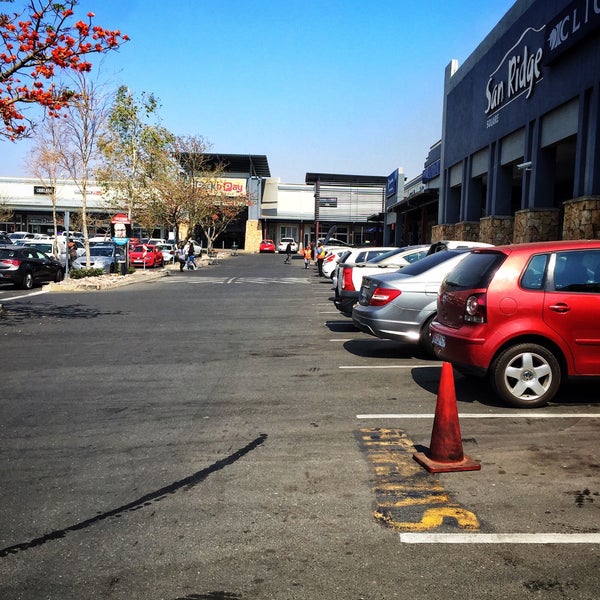 Square parking. Square parking. Square parking. Закрытый паркинг. Parking outside.