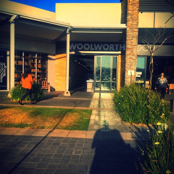 Waterfall Corner Shopping Mall