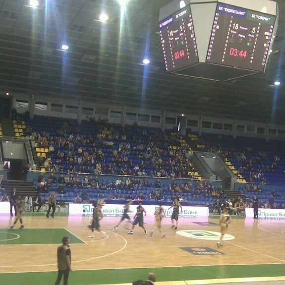 Дворец спорта баскетбол. Дворец спорта БК. Дворец спорта в Сиднее. Норд дворец спорта баскетбол. Дворец спорта Луцк.