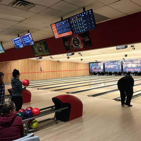 Photo taken at Bowl 360 Astoria by Laura J. on 2/26/2017