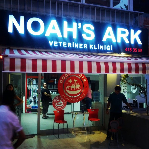 Photo taken at Noah&#39;s Ark Veteriner Kliniği by Aziz E. on 7/27/2013