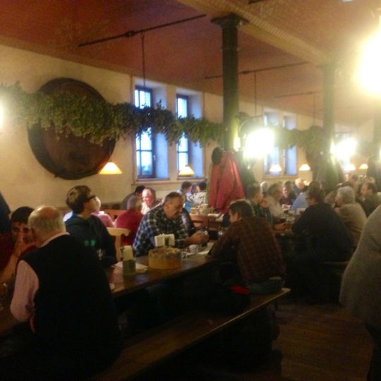 Fotografii Na Augustiner Braustuben Bavarskij Restoran V Munchen