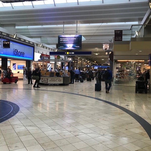 Photo taken at Terminal 1-Lindbergh by Tony F. on 11/13/2019