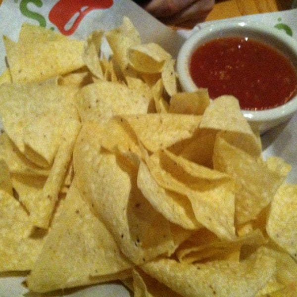 Photo taken at Chili&#39;s Grill &amp; Bar by Donna C. on 1/26/2014