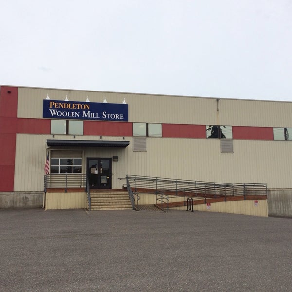 Pendleton Woolen Mill Store Clothing Store in Milwaukie