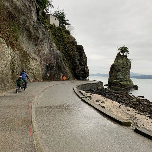 Spokes Bike Rentals Bicycle Store in Vancouver