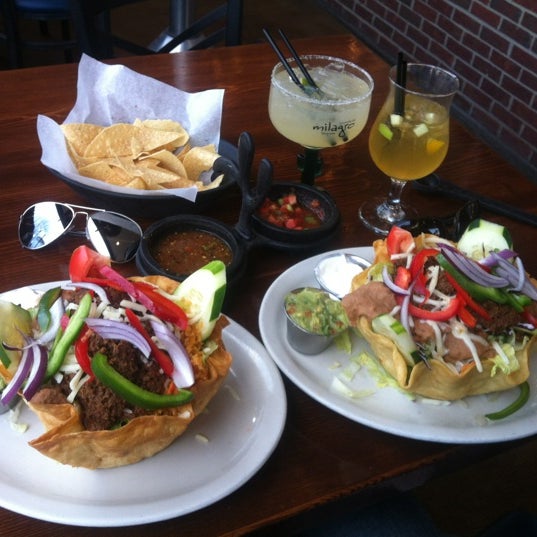 Photo prise au Casa Bonita Mexican Restaurant &amp; Tequila Bar par Terry L. le12/2/2012