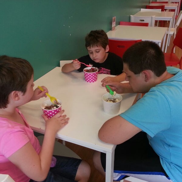 Photo taken at Toppings Frozen Yogurt by Crystal F. on 8/7/2013