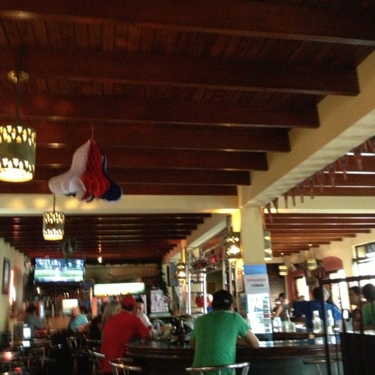 Snoopy Bar Restaurante Bar en Escazu