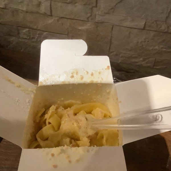 Das Foto wurde bei We Love Italy, Pasta To Go von jun_tera am 5/3/2019 aufgenommen